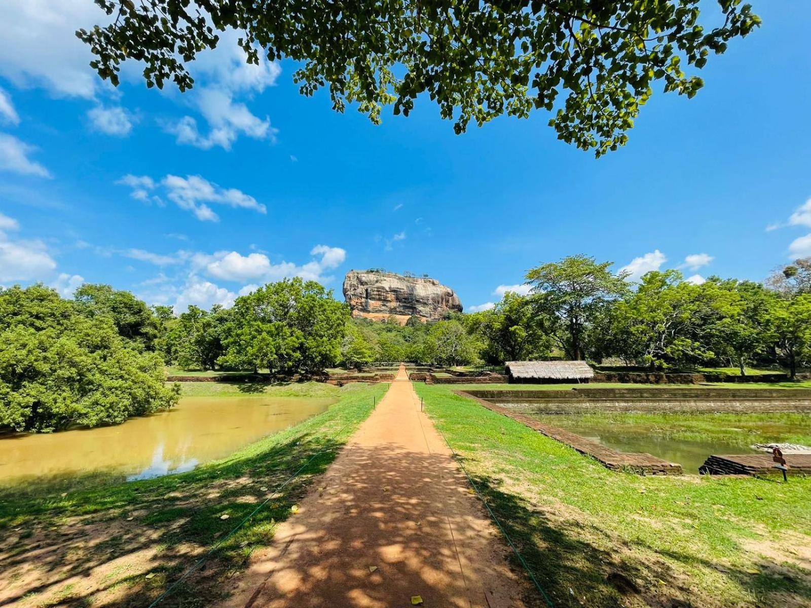 Birdwing Sigiriya Exterior foto